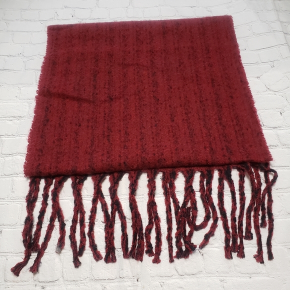 Women's chunky scarf. - Picture 5 of 7